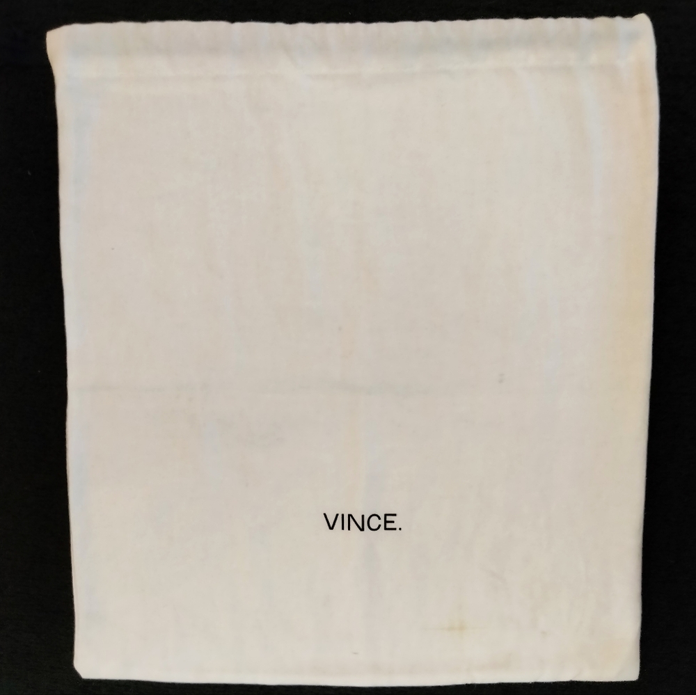 Vince Camuto protective designer shoe cover bag